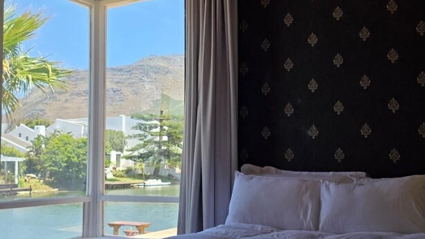 Luxury Studio Suite - Heaven  (Cape Town)