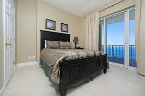 Appart'hĂŽtel, plusieurs lits (Ocean Villa 2305)