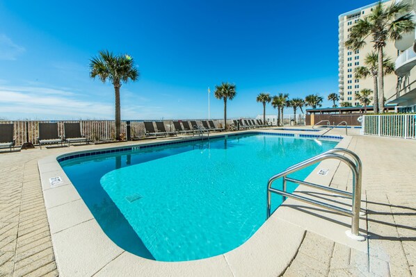 Appart'hĂŽtel, plusieurs lits (Ocean Villa 2305) | Piscine