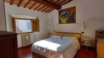 2 chambres, fer et planche Ă repasser, Wi-Fi, draps fournis