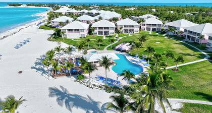 Welcome to "Treasure Pleasure" Bahama Beach Club 4 bedroom, Beachfront Condo