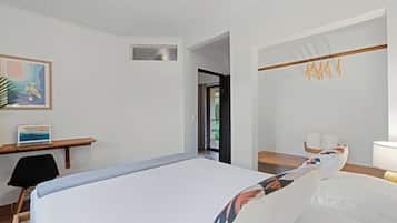 1 chambre, bureau, draps fournis