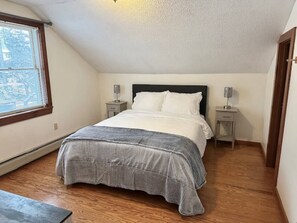 4 dormitorios, tabla de planchar con plancha, wifi y ropa de cama