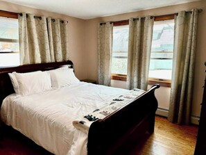 4 soverom, strykejern/-brett, wi-fi og sengetøy