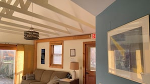 Living area - Cozy Retreat in the Berkshires - Apple Room in Orchard Guest House (Rowe)
