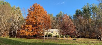 Orchard Guest House: Cozy Berkshire Retreat in the Woods