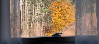 Cozy Farmhouse Retreat - Judy’s Room