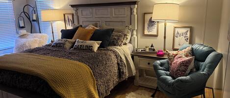 3 bedrooms, travel crib, free WiFi, bed sheets