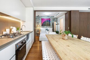 Fridge, microwave, oven, stovetop