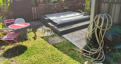 * 𝒉é𝒃𝒆𝒓𝒈𝒆𝒎𝒆𝒏𝒕 𝒊𝒏𝒔𝒐𝒍𝒊𝒕𝒆 * 𝐀 𝐥𝐚 𝐑é𝐮𝐧𝐢𝐨𝐧 🇷🇪