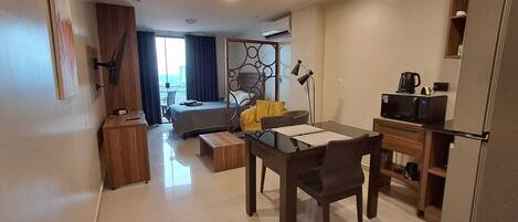 1 bedroom, desk, iron/ironing board, free WiFi