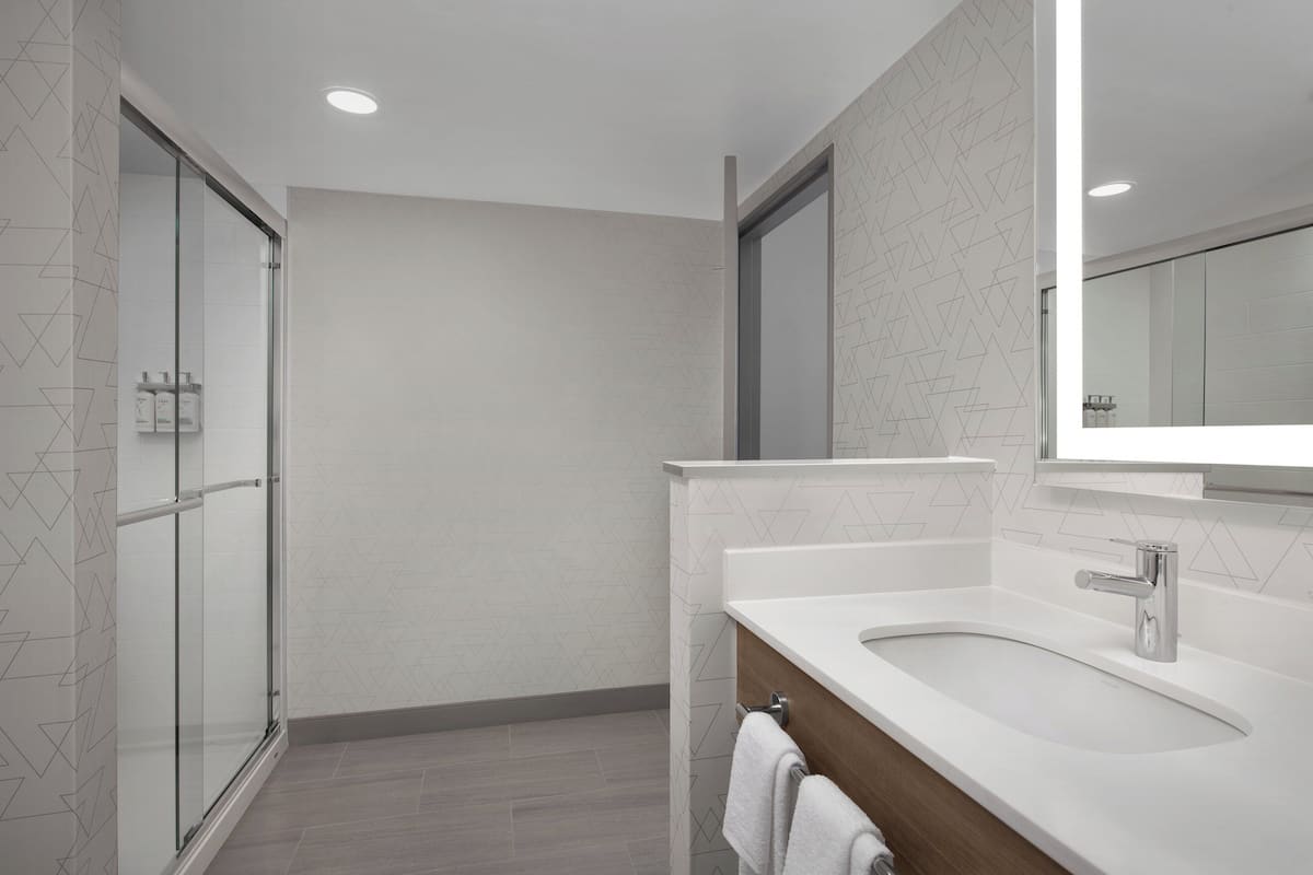 Standard Room, 2 Queen Beds