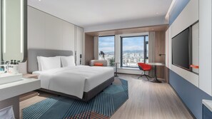 1 King Standard Extra Floor Space | Premium bedding, down duvets, laptop workspace, blackout curtains - Holiday Inn Express Puer Simao by IHG (Pu'er)