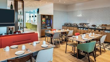 Petit déjeuner buffet compris tous les jours