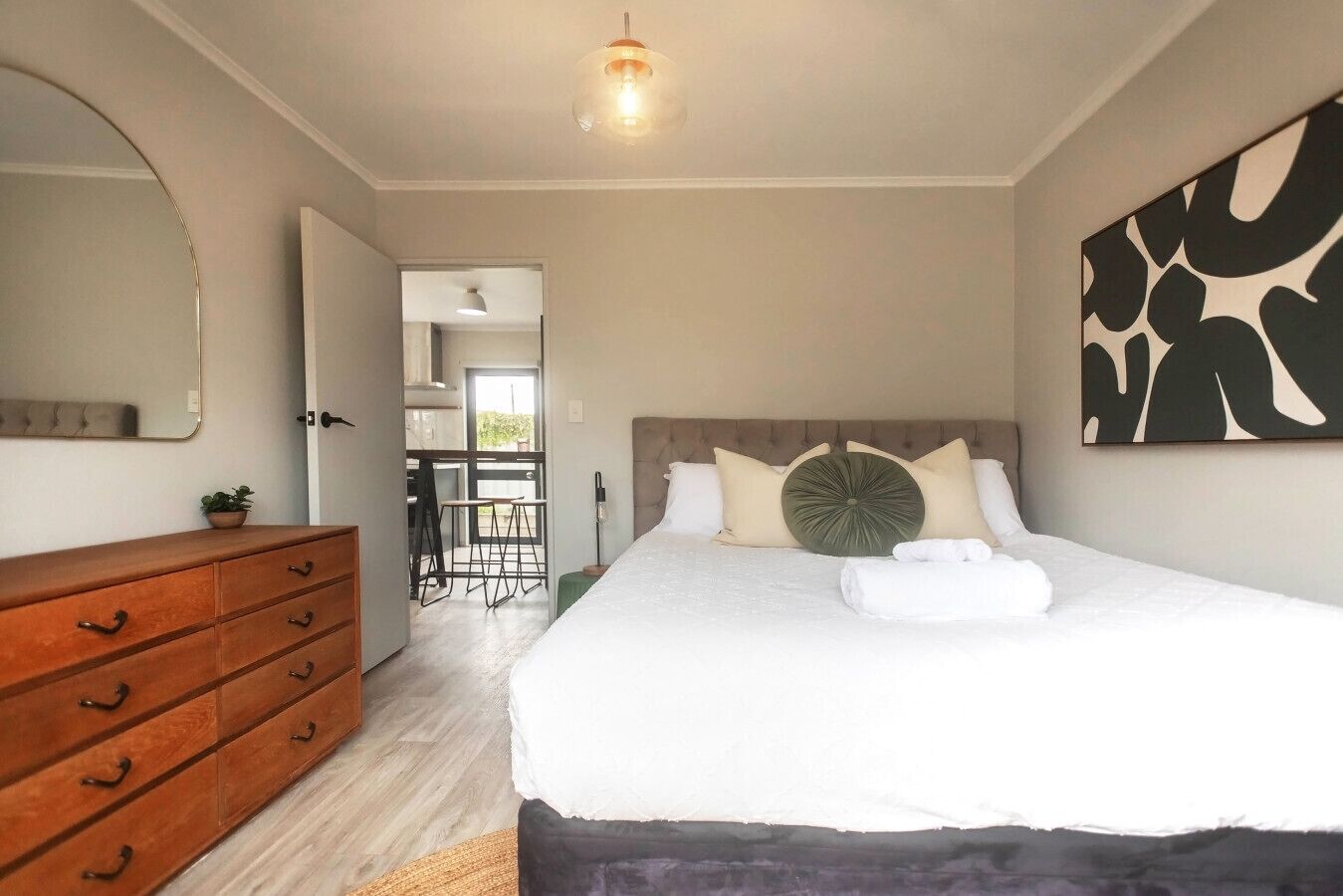 2 bedrooms, desk, iron/ironing board, free WiFi