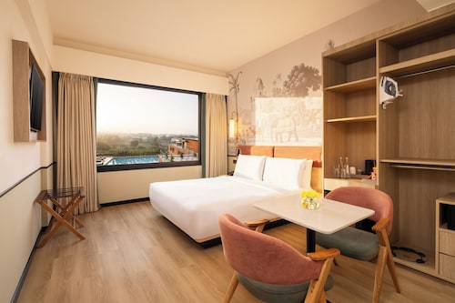 Holiday Inn Gurgaon NH8 by IHG