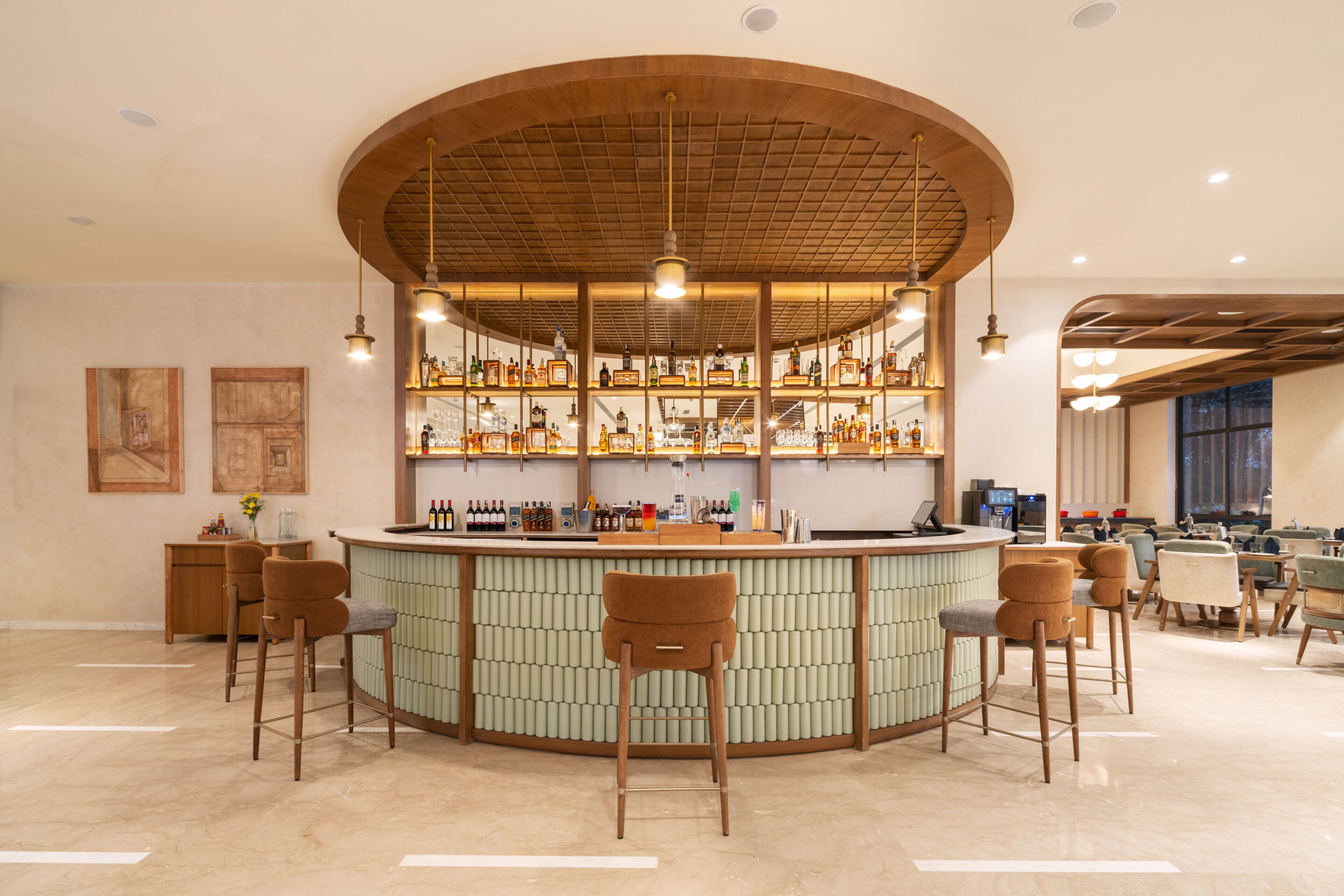 2 bars/lounges, poolside bar