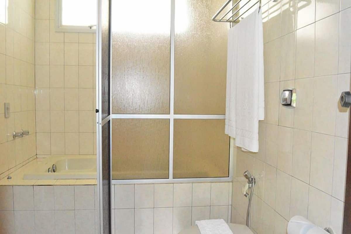 Romantic Room | Bathroom | Free toiletries, towels, soap, toilet paper
