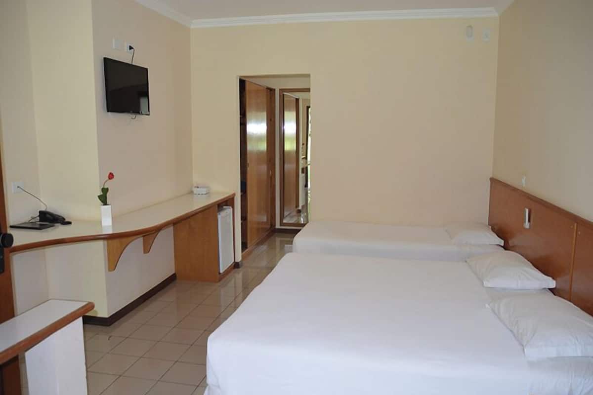 Quadruple Room | 1 bedroom, desk, laptop workspace, free WiFi