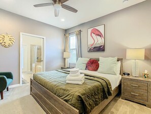 7 bedrooms, desk, iron/ironing board, travel cot