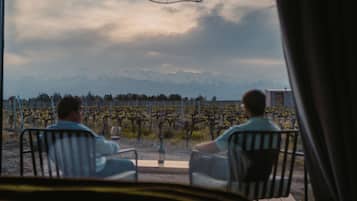 Comfort Room, Mountain View | Terrace/patio