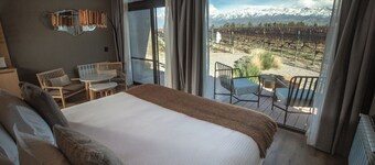 Andeluna Winery Lodge