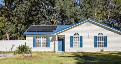 12 mi to Parris Island Cozy home