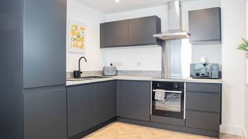Fridge, microwave, oven, stovetop