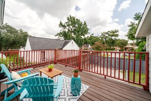 Terrace/patio - Juniper Cottage | Lindale Park Houston (Houston)