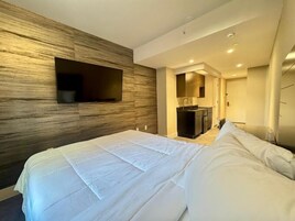 Free WiFi, bed sheets