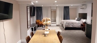 ROSE HOTEL BRONX