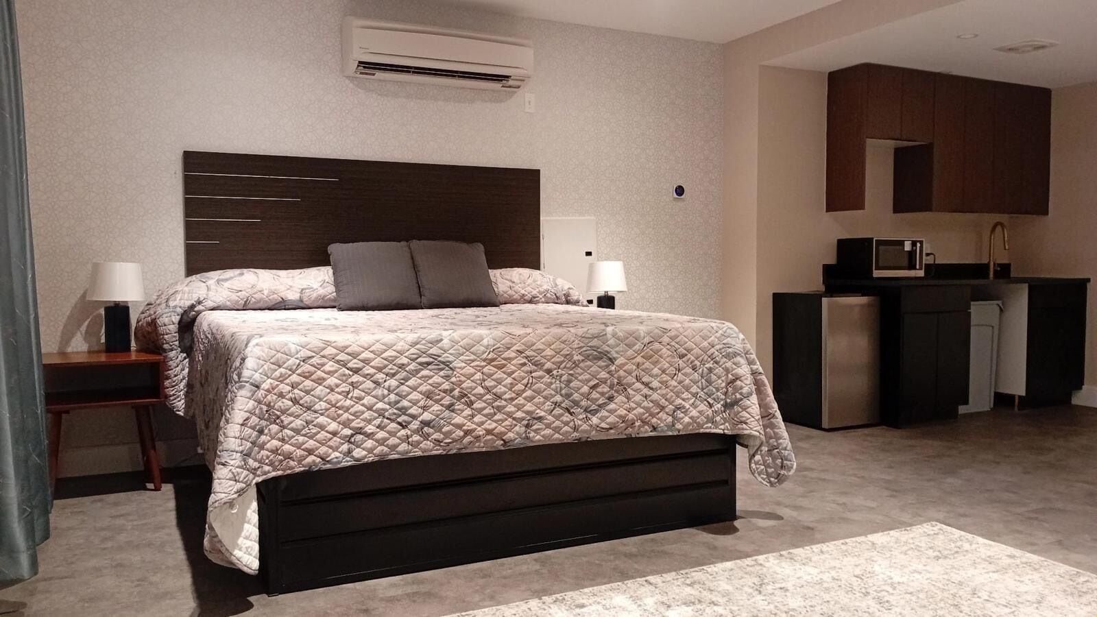 Bedroom | ROSE HOTEL BRONX, New York City