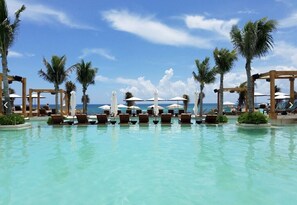 Outdoor pool - 2BD Grand Bliss Vidanta Resort RM (Playa del Carmen)