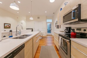 Microwave, oven, stovetop, dishwasher