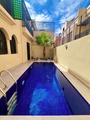 Piscine extérieure