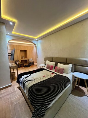 3 camere, culla da viaggio, Wi-Fi gratuito, lenzuola