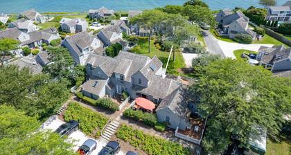 Vineyard Sound Retreat Sleeps 6!