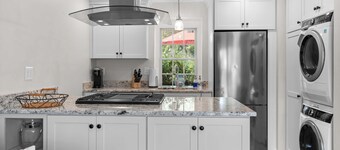 Vineyard Sound Retreat Sleeps 6!