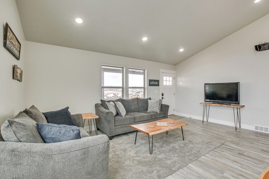 2 Mi To Bear Lake: Mtn-view Gem In Garden City - Garden, UT