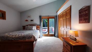 5 bedrooms, WiFi, bed sheets