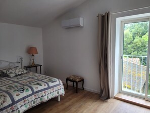 4 Schlafzimmer, Bügeleisen/Bügelbrett, Reisekinderbett, kostenloses WLAN