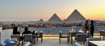 Pyramids Hotel