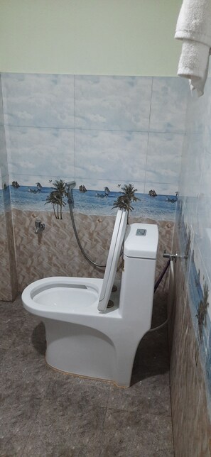 Deluxe Single Room, Garden View | Bathroom - Tharu Mango Garden Resort (Kohalpur)