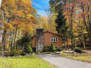 Exterior - *Millstone Cottage w/Lake & Pool access, Wi-Fi (Preston County)