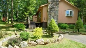 Exterior - *Millstone Cottage w/Lake & Pool access, Wi-Fi (Preston County)