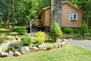Exterior - *Millstone Cottage w/Lake & Pool access, Wi-Fi (Preston County)
