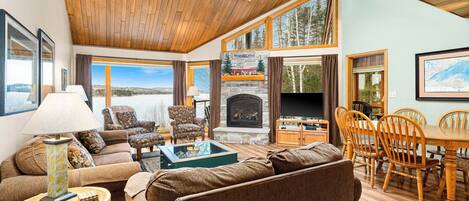 リビング エリア