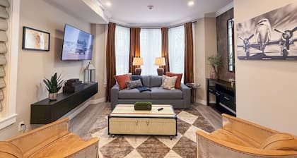 Aviation Design~DNTN~W&D~Fully Loaded Kitchen