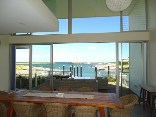 The Glass House, Port Vincent