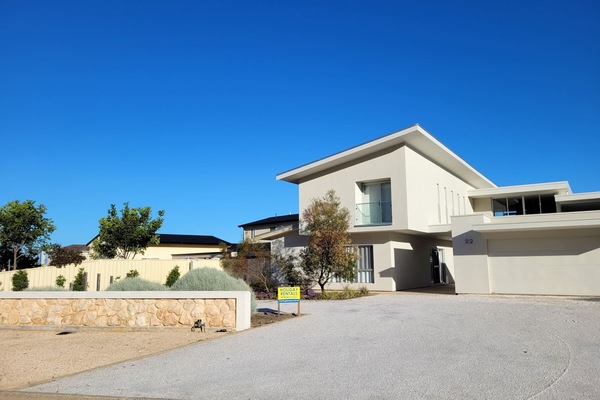 The Glass House, Port Vincent